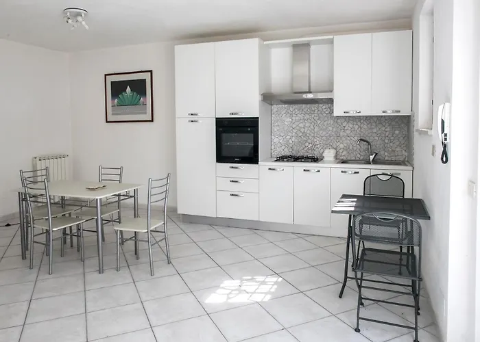 Apartment N202 - Numana, Ampio Bilocale Con Portico *